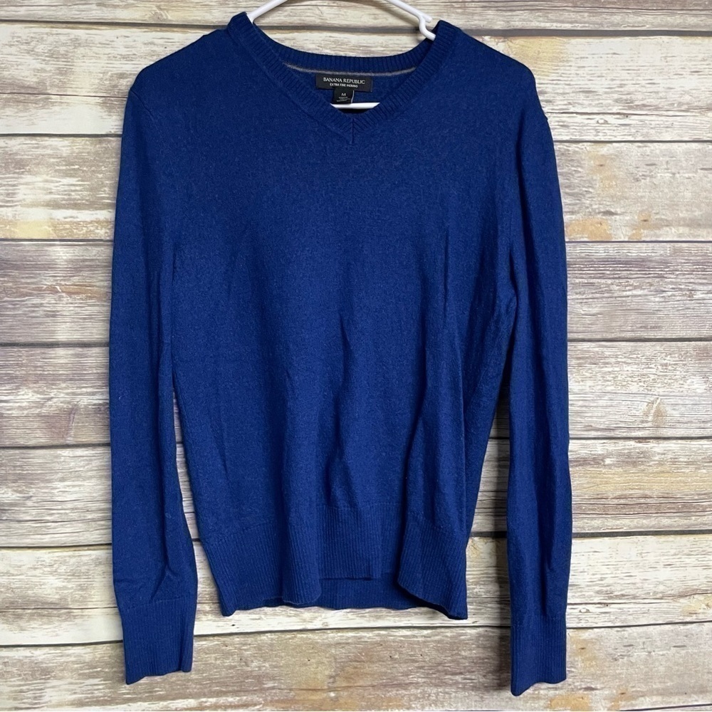 Banana republic 100% Extra fine merino v neck sweater royal blue Womens medium
